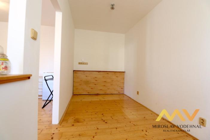 Pronájem bytu 1+kk, Hradec Králové - Plácky, Maxe Malého, 38 m2