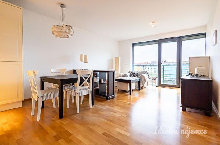 Pronájem bytu 2+kk, Praha - Karlín, Křižíkova, 55 m2