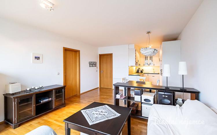 Pronájem bytu 2+kk, Praha - Karlín, Křižíkova, 55 m2