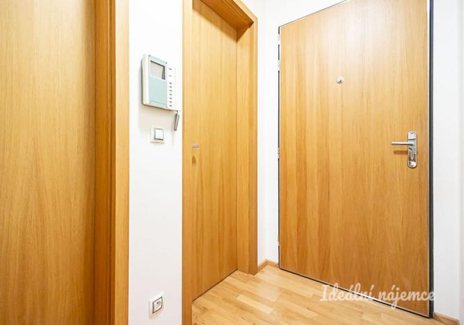 Pronájem bytu 2+kk, Praha - Karlín, Křižíkova, 55 m2