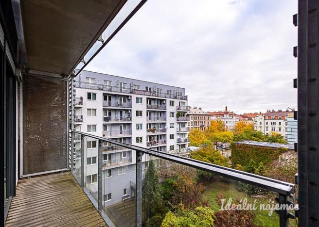 Pronájem bytu 2+kk, Praha - Karlín, Křižíkova, 55 m2