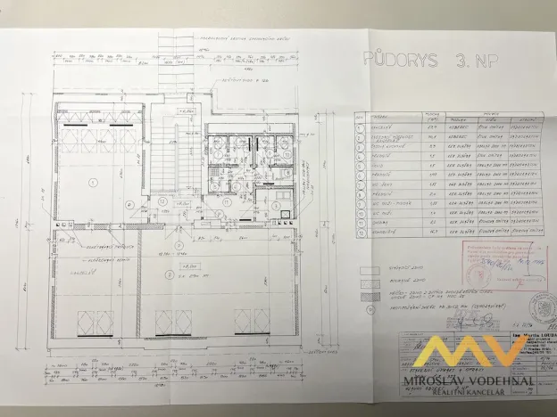 Pronájem kanceláře, Hradec Králové, Československé armády, 306 m2