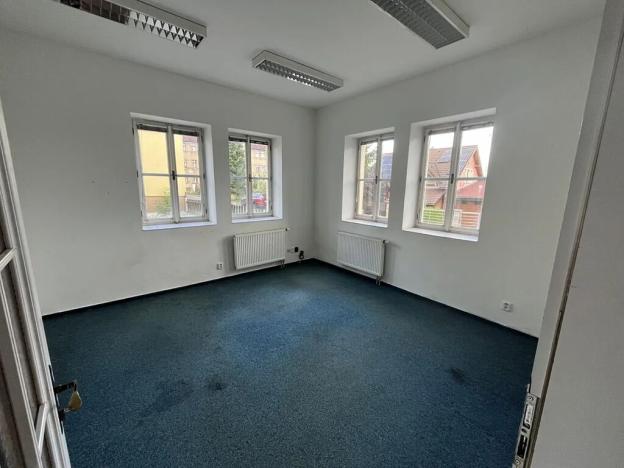 Pronájem komerční nemovitosti, Liberec, Karoliny Světlé, 305 m2