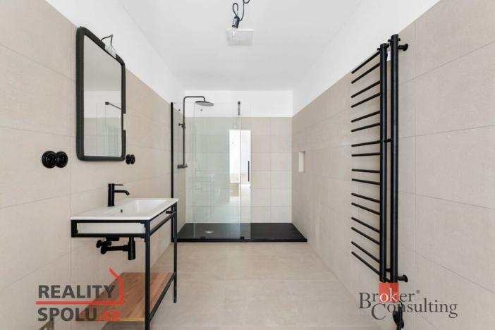 Prodej bytu 2+kk, Jince, Slavíkova, 86 m2