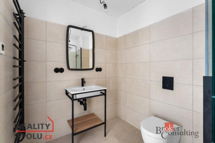 Prodej bytu 1+kk, Jince, Slavíkova, 50 m2