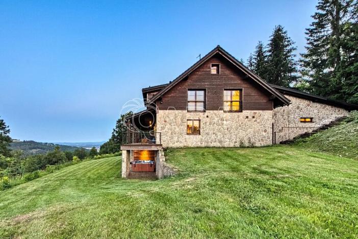 Prodej rodinného domu, Vrchlabí, 429 m2