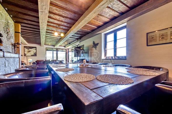 Prodej rodinného domu, Vrchlabí, 429 m2