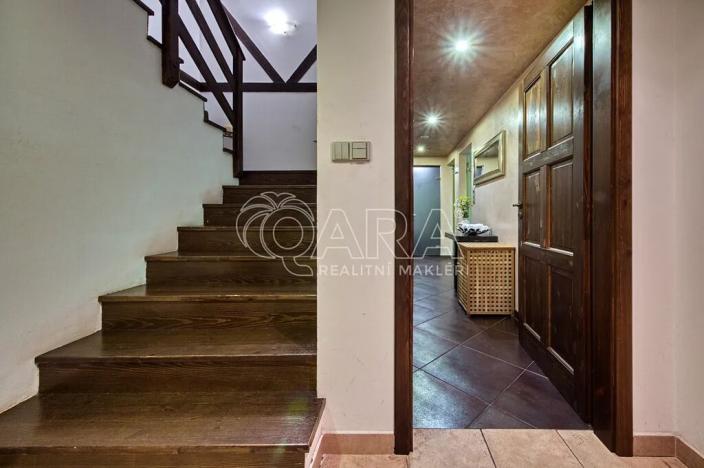 Prodej rodinného domu, Vrchlabí, 429 m2