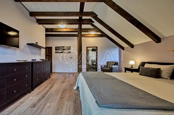 Prodej rodinného domu, Vrchlabí, 429 m2