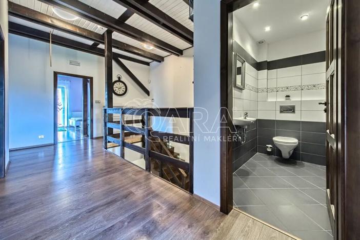 Prodej rodinného domu, Vrchlabí, 429 m2