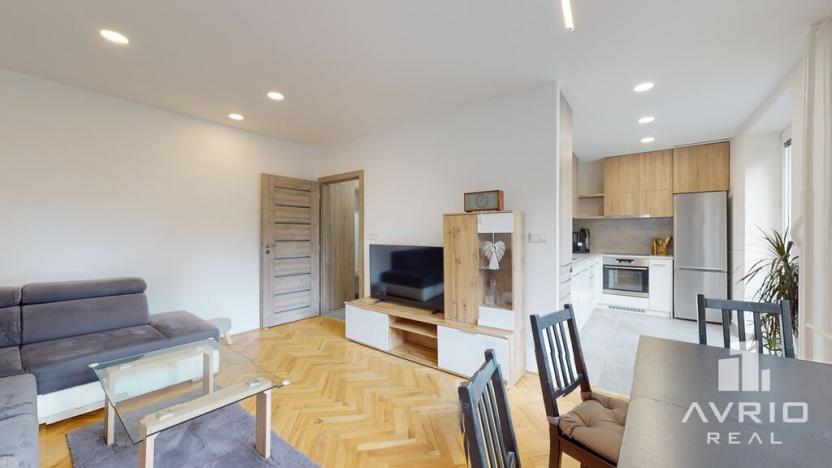 Pronájem bytu 2+kk, Brno, Jana Uhra, 55 m2