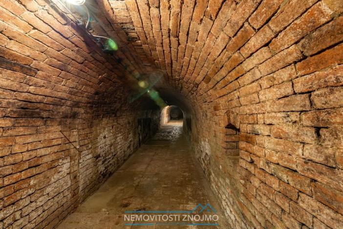 Prodej vinného sklepa, Haugsdorf, Rakousko, 177 m2