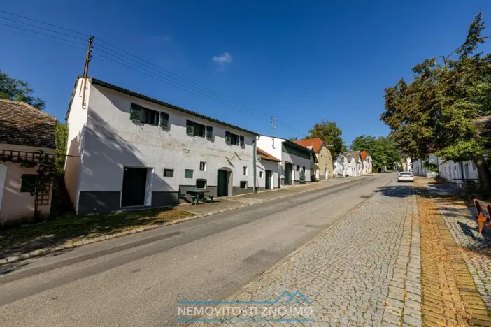 Prodej vinného sklepa, Haugsdorf, Rakousko, 177 m2