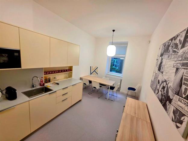 Pronájem kanceláře, Praha - Smíchov, Janáčkovo nábřeží, 100 m2