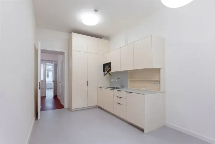 Pronájem kanceláře, Praha - Smíchov, Janáčkovo nábřeží, 100 m2