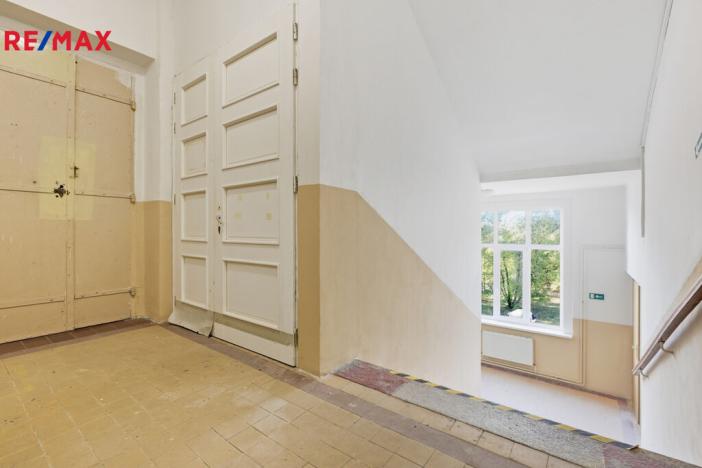 Prodej výrobních prostor, Aš, Tyršova, 4434 m2