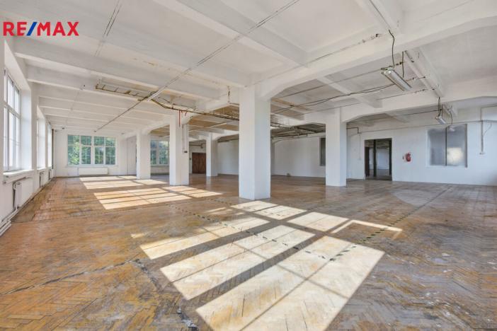 Prodej komerční nemovitosti, Aš, Tyršova, 4434 m2