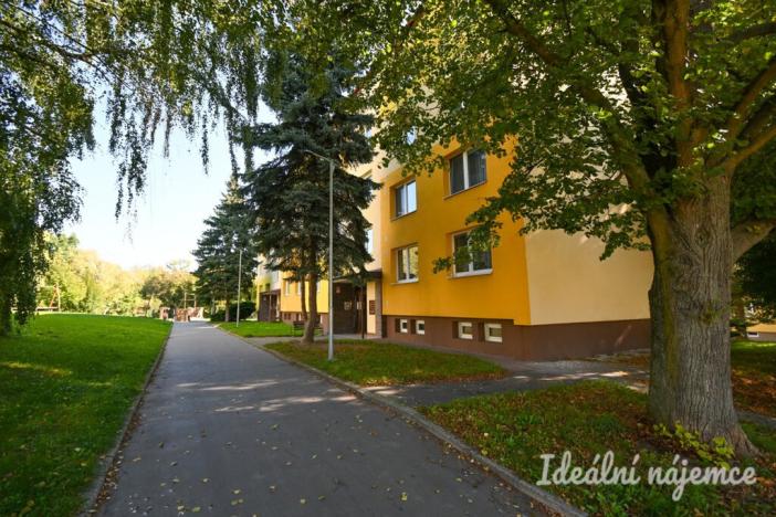 Pronájem bytu 3+1, Rousínov, V Sídlišti, 78 m2