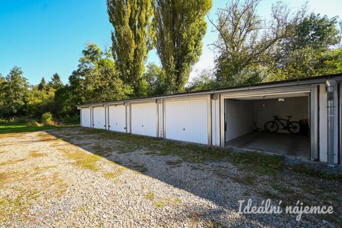 Pronájem bytu 3+1, Rousínov, V Sídlišti, 78 m2