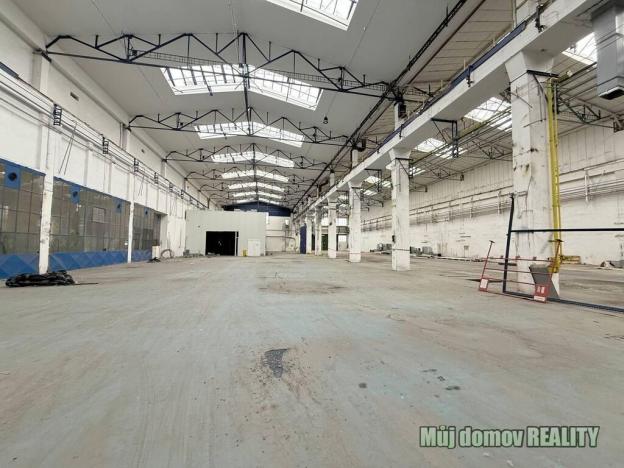 Pronájem skladu, Praha - Vysočany, Lisabonská, 1500 m2