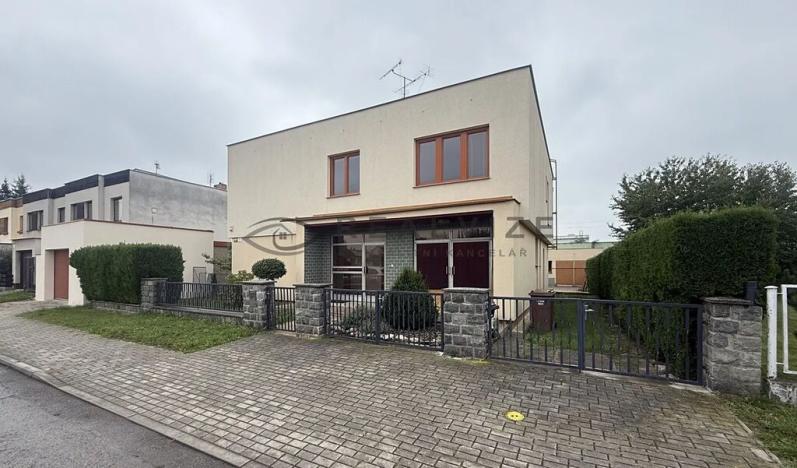 Pronájem bytu 3+1, České Budějovice, Krumlovská, 140 m2