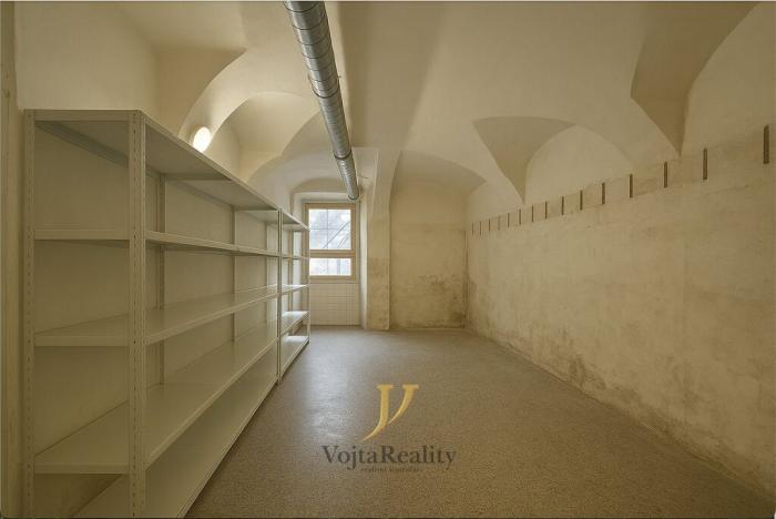 Pronájem obchodního prostoru, Olomouc, Dolní náměstí, 112 m2