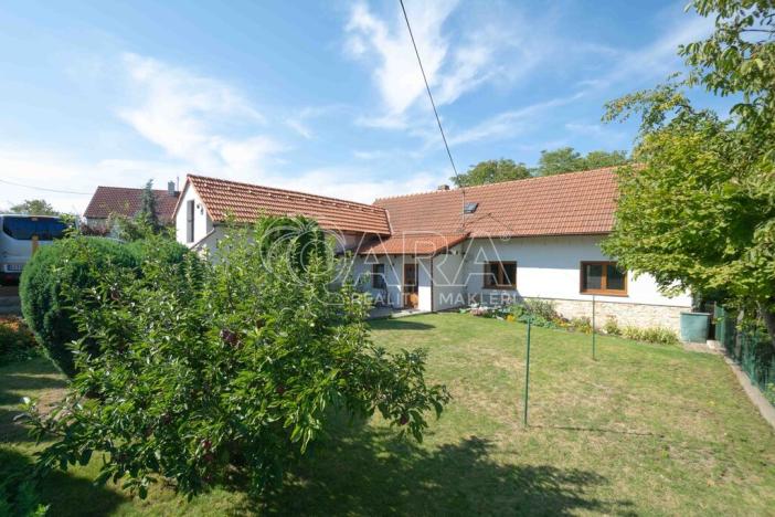Prodej rodinného domu, Hostín, 165 m2