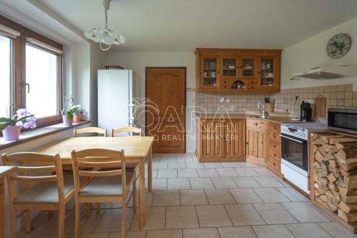 Prodej rodinného domu, Hostín, 173 m2