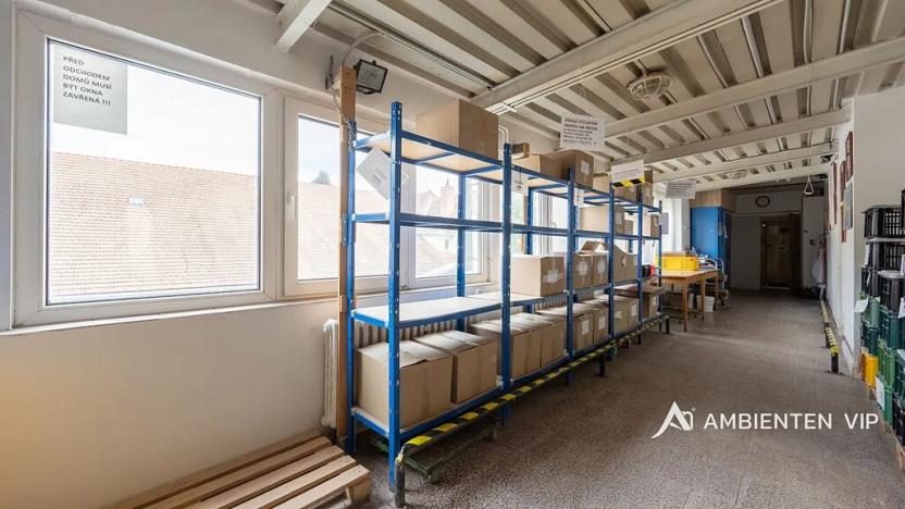 Prodej obchodního prostoru, Újezd u Brna, Nádražní, 901 m2