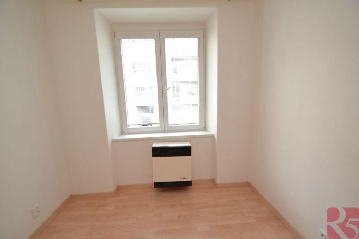 Pronájem bytu 2+kk, Praha - Nusle, Sdružení, 50 m2