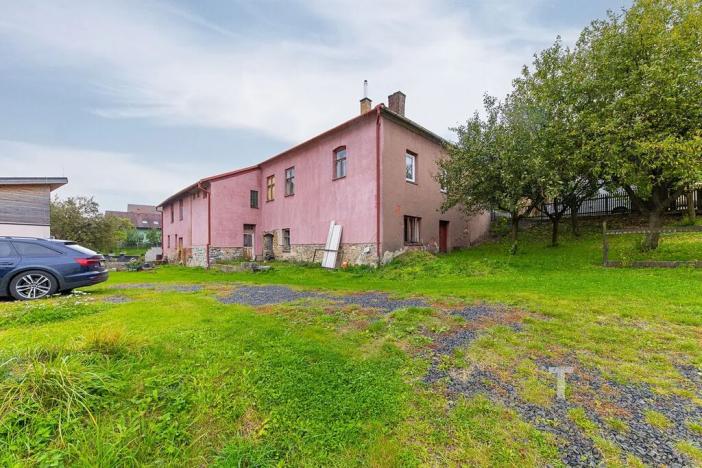Prodej rodinného domu, Lipovec, 670 m2