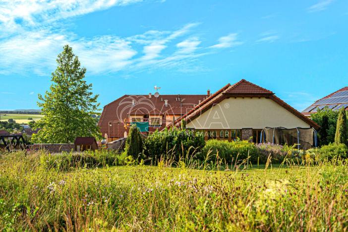 Prodej ubytování, Hlohovec, Na kopci, 1450 m2