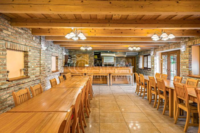 Prodej ubytování, Hlohovec, Na kopci, 1450 m2