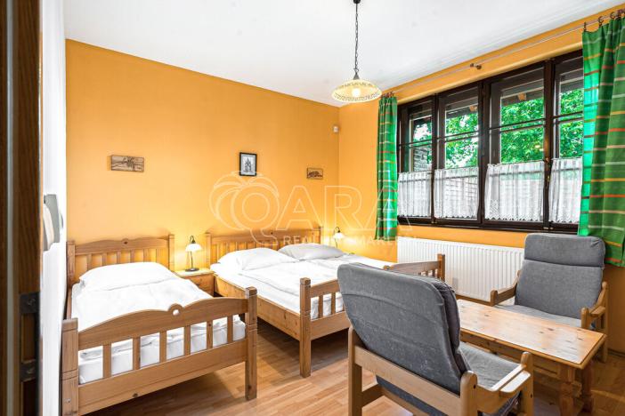 Prodej ubytování, Hlohovec, Na kopci, 1450 m2