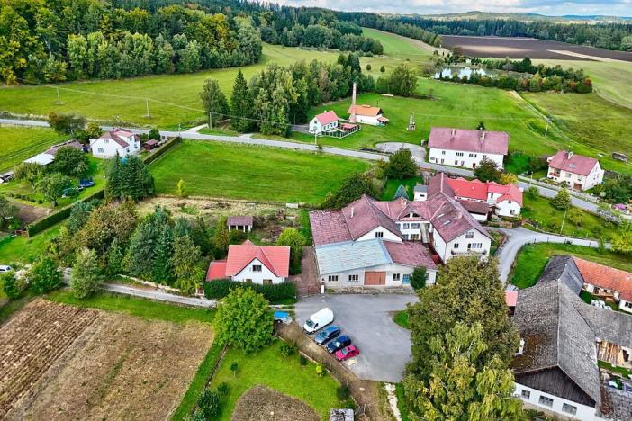 Prodej komerční nemovitosti, Horní Cerekev, 460 m2