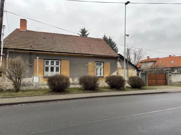Prodej rodinného domu, Běrunice, Hlavní, 70 m2