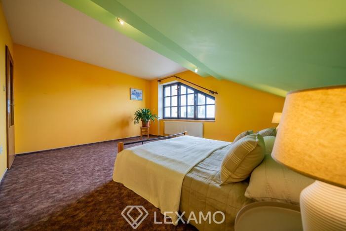 Prodej rodinného domu, Slatina, 270 m2