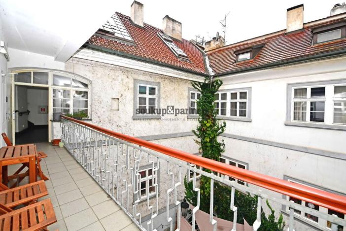 Pronájem kanceláře, Praha - Malá Strana, Prokopská, 205 m2