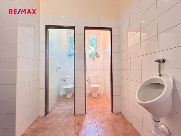 Pronájem komerční nemovitosti, Praha - Újezd nad Lesy, Hodkovská, 190 m2