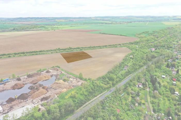 Prodej komerčního pozemku, Hoštka, 9566 m2