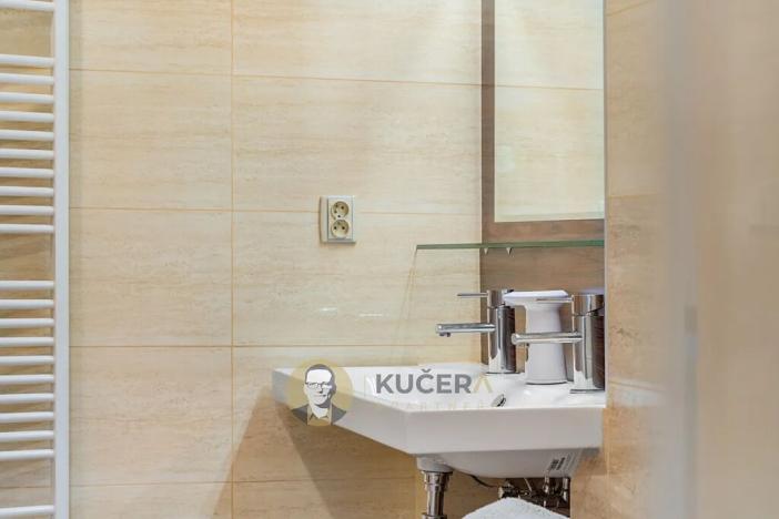 Prodej rodinného domu, Lichnov, 672 m2