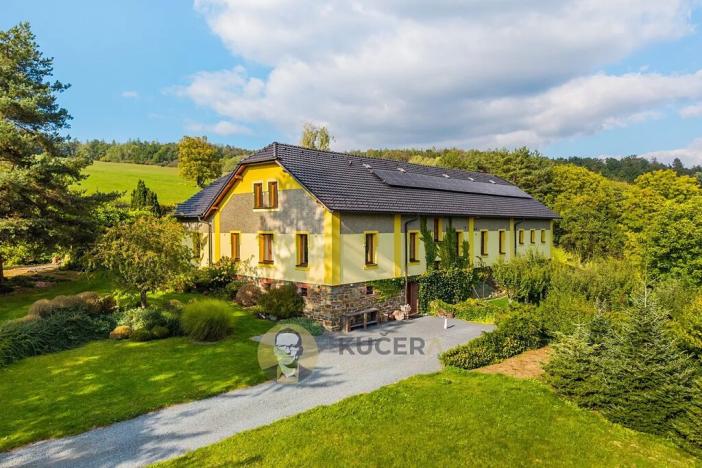 Prodej rodinného domu, Lichnov, 672 m2