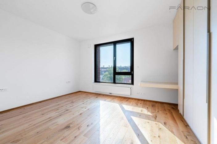 Pronájem bytu 2+kk, Praha - Nusle, Mužíkova, 63 m2