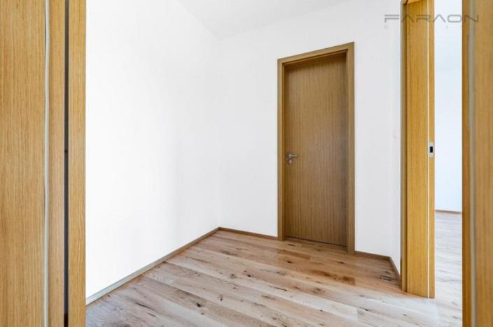 Pronájem bytu 2+kk, Praha - Nusle, Mužíkova, 63 m2