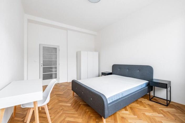 Pronájem bytu 2+kk, Praha - Karlín, Sokolovská, 69 m2