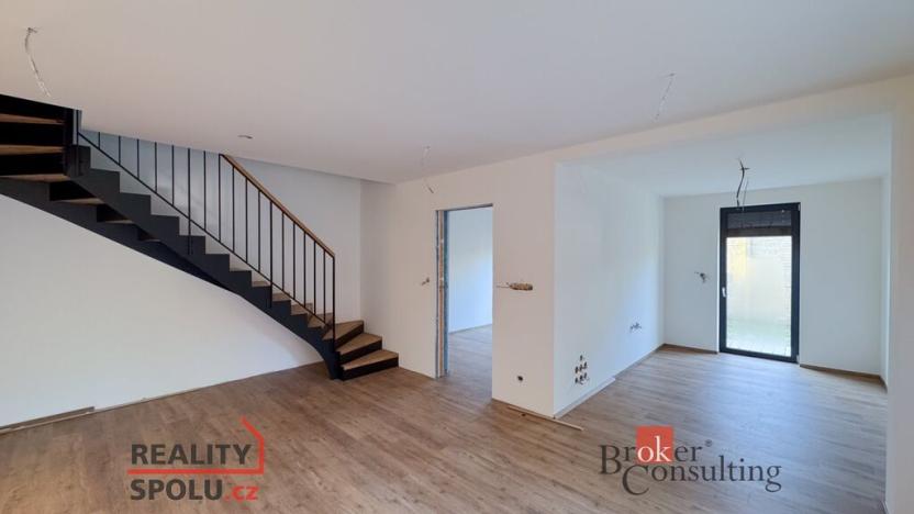 Prodej bytu 4+1, Praha - Pitkovice, K dálnici, 155 m2