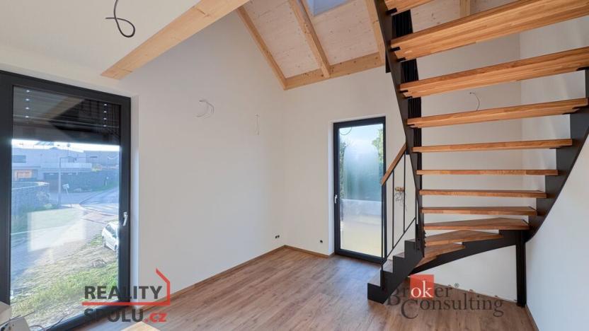 Prodej bytu 4+1, Praha - Pitkovice, K dálnici, 155 m2