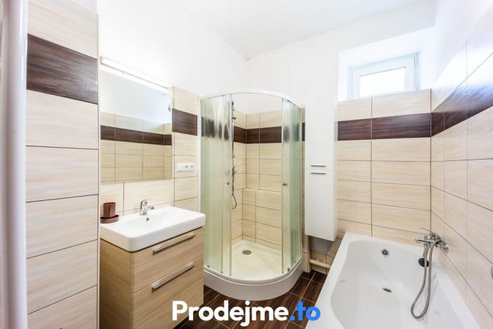 Pronájem bytu 3+1, Vranov nad Dyjí, Náměstí, 113 m2