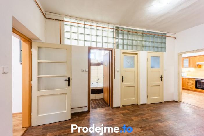 Pronájem bytu 3+1, Vranov nad Dyjí, Náměstí, 113 m2