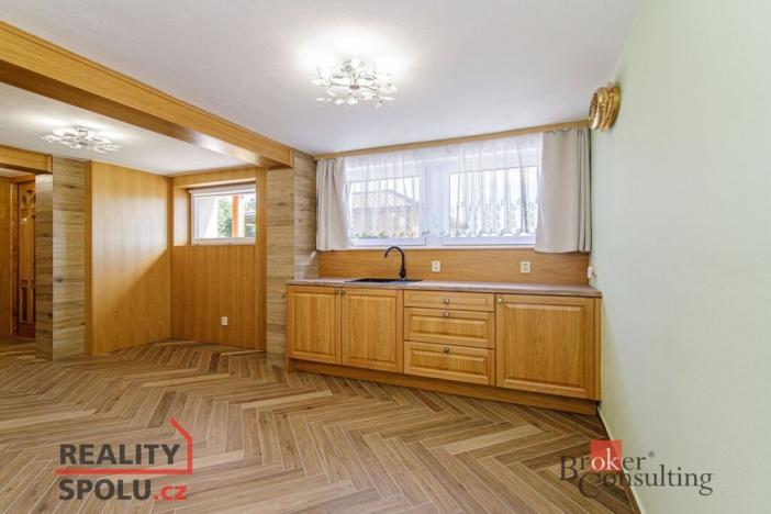 Prodej rodinného domu, Holasovice - Loděnice, 252 m2